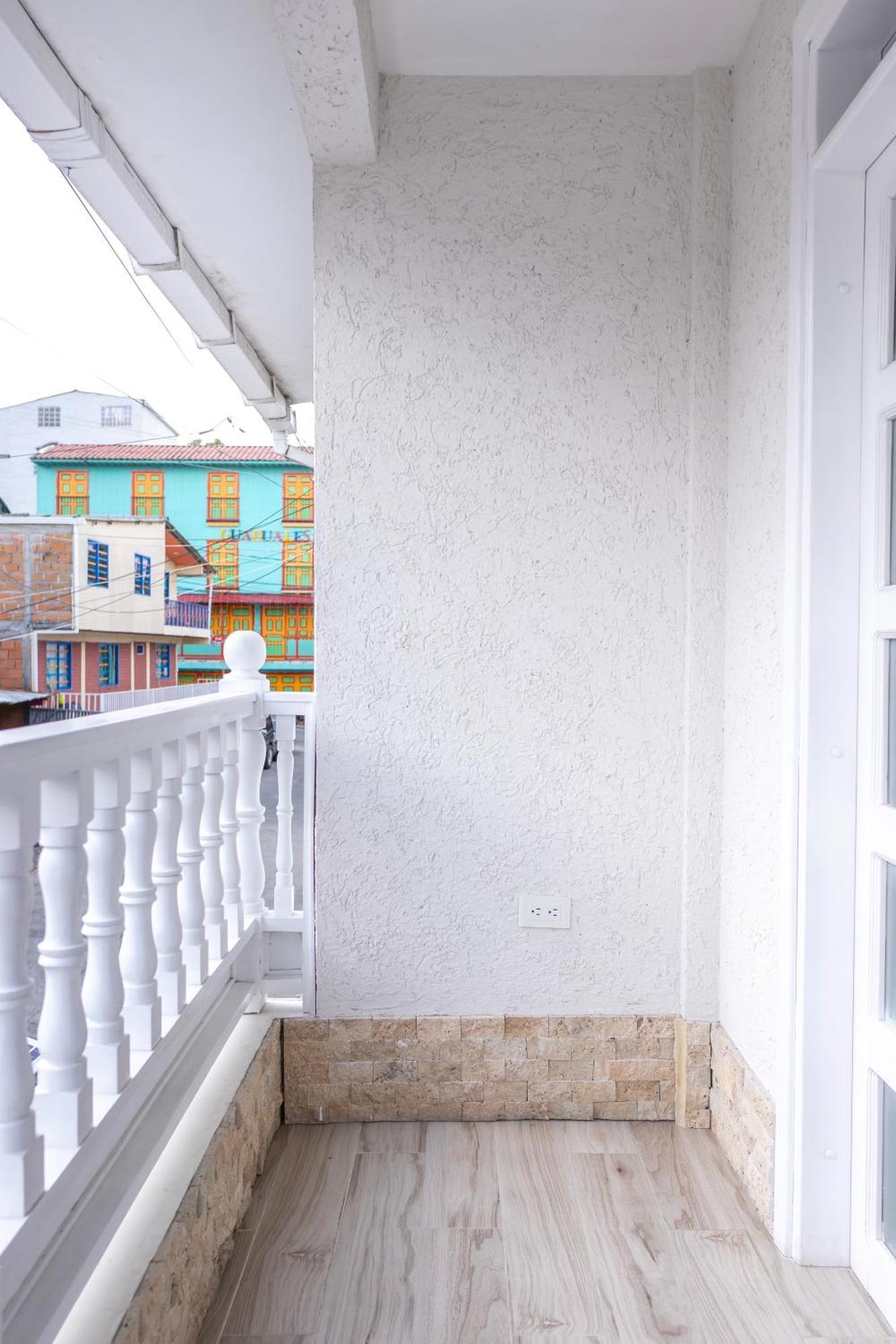 Alicia Hostal Filandia Exterior foto